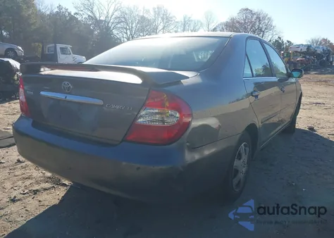 2004 Toyota Camry Le z USA, uszkodzony, nr VIN 4T1BE32KX4U891595